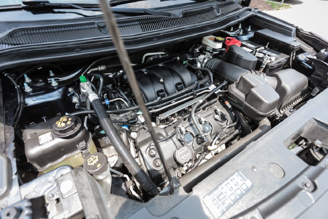 Used 2019 Ford Explorer XLT w/ Equipment Group 201A FWD image 43