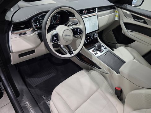 New 2026 Jaguar F-PACE R-Dynamic S image 7