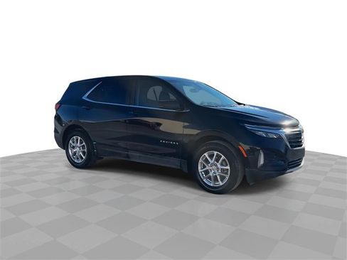 Certified 2024 Chevrolet Equinox LT image 2