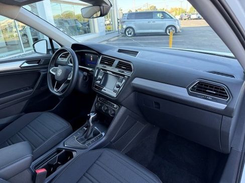 Used 2023 Volkswagen Tiguan S image 19