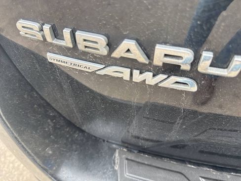 Used 2019 Subaru Forester Premium w/ All-Weather Package AWD/4WD image 11