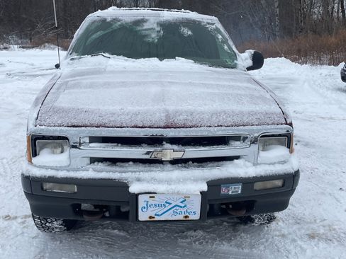 Used 1995 Chevrolet Blazer 4dr 4WD image 2