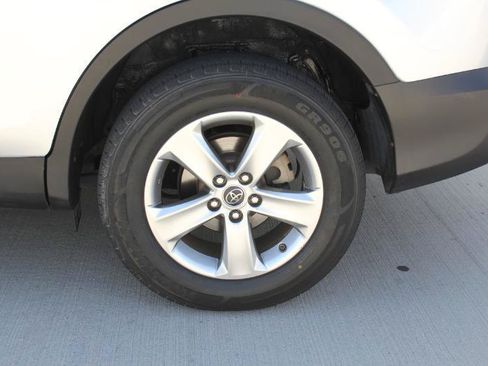 Used 2015 Toyota RAV4 XLE AWD/4WD image 33