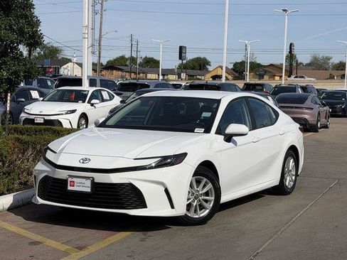 Certified 2025 Toyota Camry LE FWD image 2