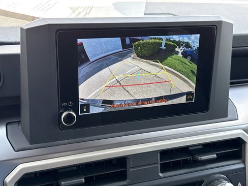 Used 2025 Toyota Tacoma SR5 image 20