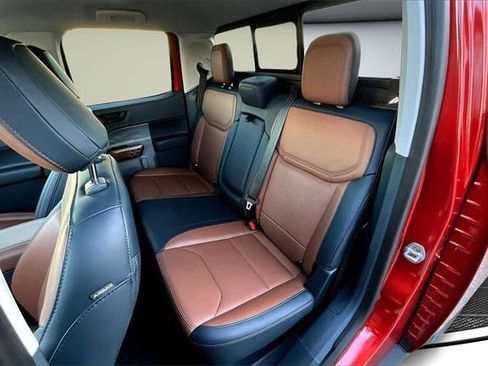 Used 2024 Ford Maverick Lariat image 23