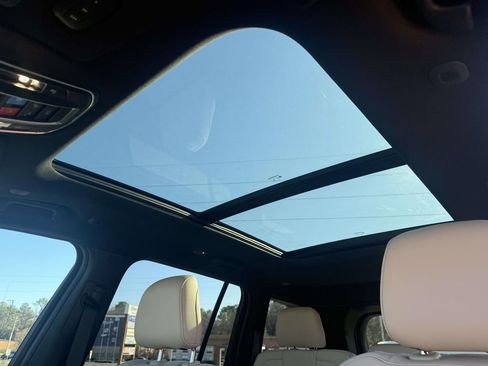 New 2026 Jeep Grand Cherokee Limited RWD image 23