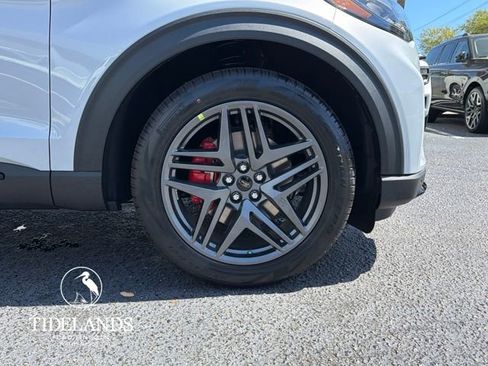 New 2026 Ford Explorer ST-Line image 31