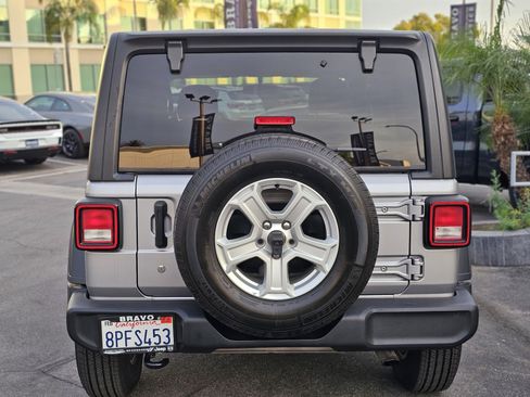 Used 2020 Jeep Wrangler Sport image 6