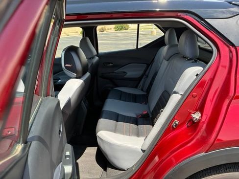 Certified 2021 Nissan Kicks SR w/ SR Premium Package FWD image 17