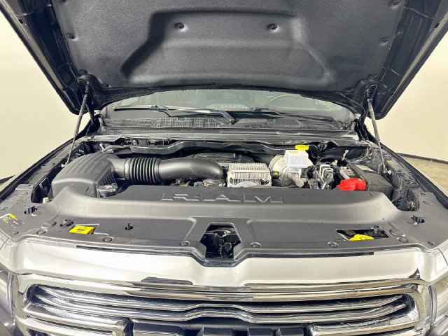 Used 2023 RAM 1500 Laramie AWD/4WD image 34