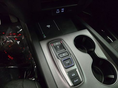 Used 2025 Honda Ridgeline Sport image 29