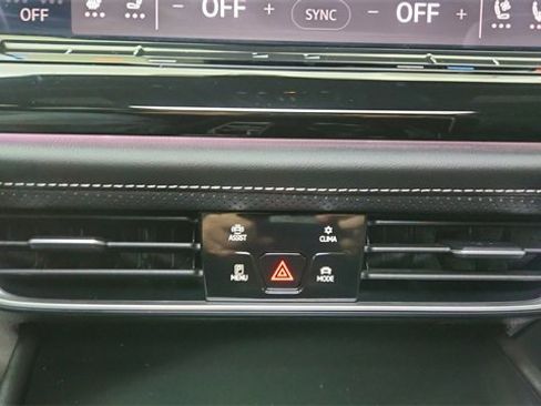 Used 2024 Volkswagen Atlas Cross Sport SEL Premium R-Line image 53