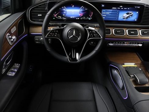 New 2025 Mercedes-Benz GLE 450 4MATIC image 15