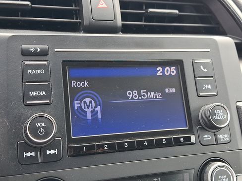 Used 2019 Honda Civic LX image 17