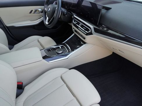 Certified 2024 BMW 330i Sedan RWD image 10