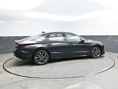 Used 2025 Hyundai Sonata SEL FWD image 9
