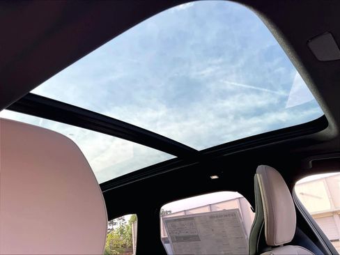 New 2026 Volvo XC60 T8 Plus w/ Protection Package Premier image 29