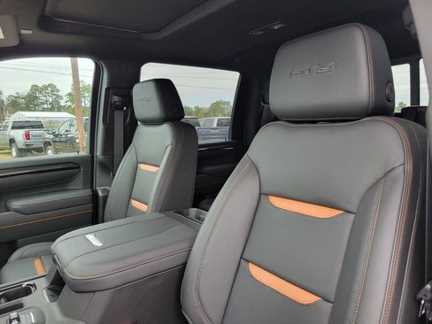 New 2026 GMC Sierra 2500 AT4 w/ AT4 Premium Plus Package image 10