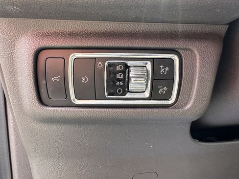 Used 2021 Lincoln Corsair Reserve AWD/4WD image 19