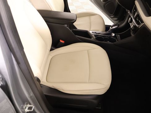 Used 2025 Buick Encore GX Sport Touring w/ Comfort Package FWD image 13