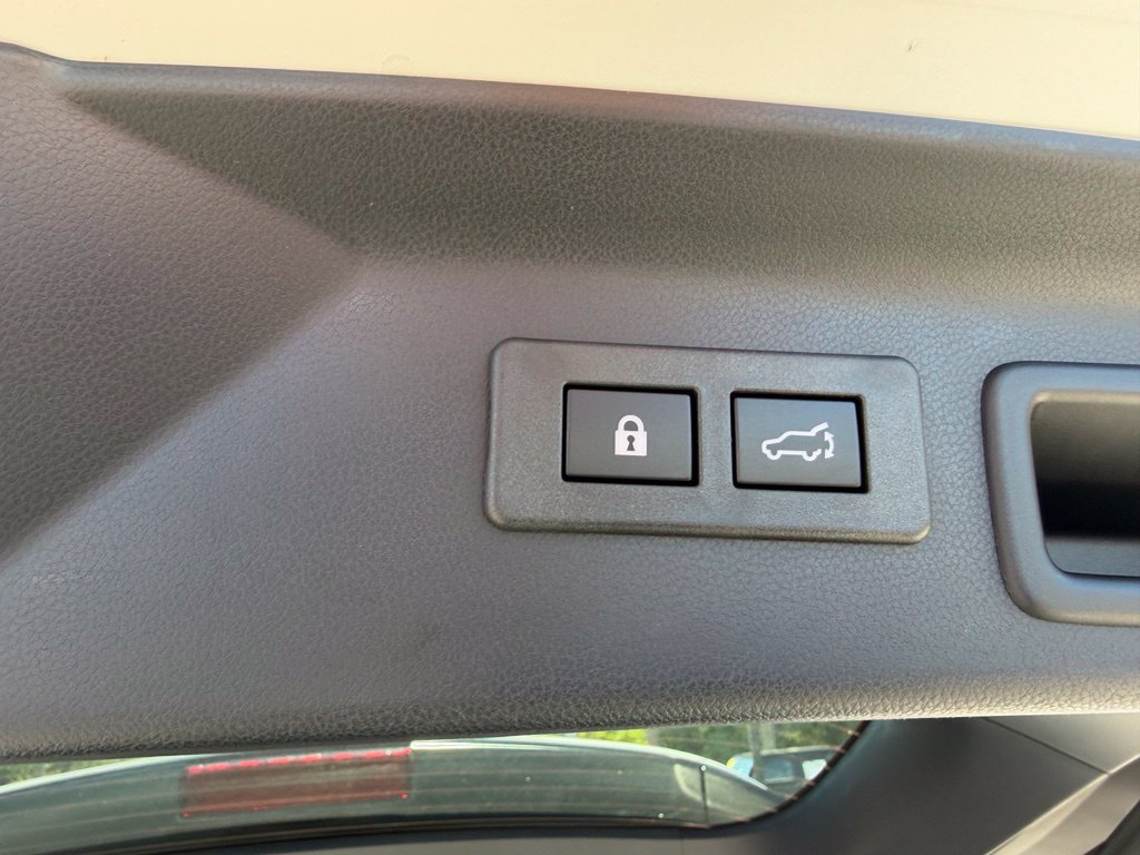 Used 2026 Subaru Forester Premium AWD/4WD image 8