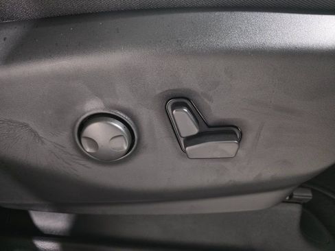 New 2026 Chrysler Pacifica Select image 25