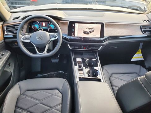New 2026 Volkswagen Atlas SE image 5