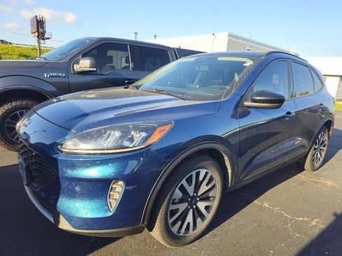 Used 2020 Ford Escape SE Sport AWD/4WD image 1
