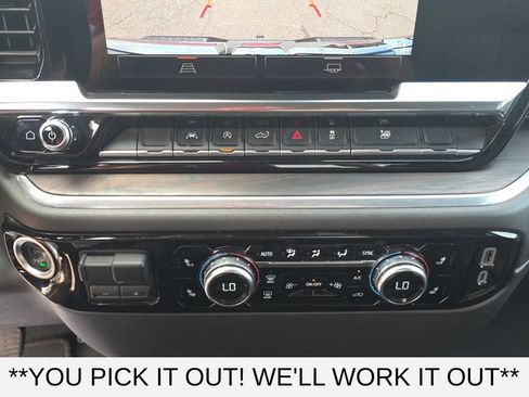 Used 2025 GMC Sierra 1500 SLT AWD/4WD image 20