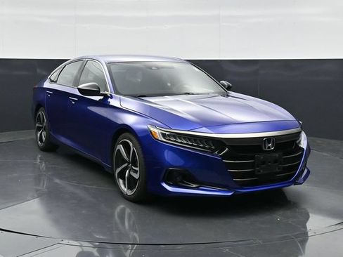 Used 2021 Honda Accord Sport image 4