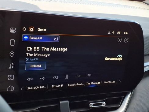 New 2026 Chevrolet Equinox LT w/ Safety and Technology Package FWD image 9