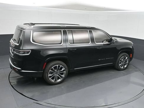 Used 2024 Jeep Grand Wagoneer Series III w/ Rear Seat Video Group 1 AWD/4WD image 33