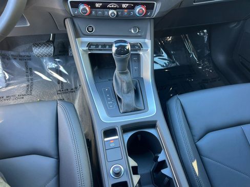 New 2025 Audi Q3 2.0T Premium image 24
