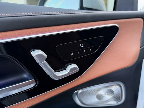 Used 2023 Mercedes-Benz GLC 300 4MATIC image 21