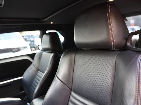 Used 2012 Dodge Challenger R/T Plus RWD image 17