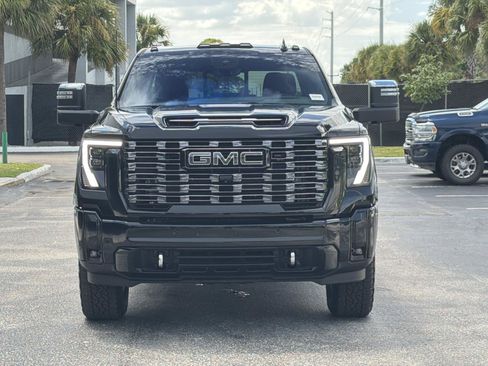 Used 2025 GMC Sierra 2500 Denali Ultimate w/ Max Trailering Package AWD/4WD image 14