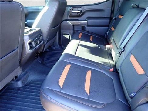 Used 2021 GMC Sierra 1500 AT4 w/ AT4 Preferred Package AWD/4WD image 6