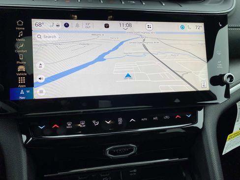 New 2026 Jeep Grand Cherokee Altitude image 12