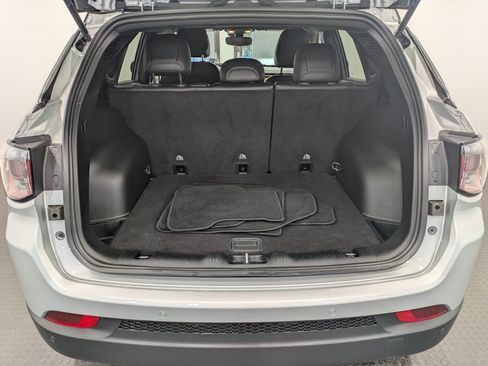 Used 2024 Jeep Compass Limited image 24