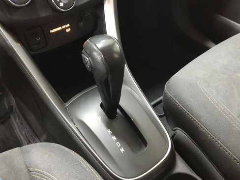 Used 2019 Chevrolet Trax LS image 9