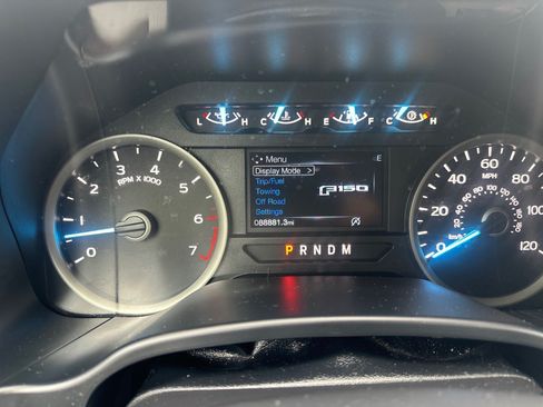 Used 2019 Ford F150 XLT w/ Equipment Group 302A Luxury AWD/4WD image 11