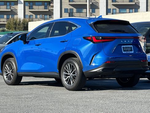 Used 2023 Lexus NX 250 FWD w/ Premium Package image 3