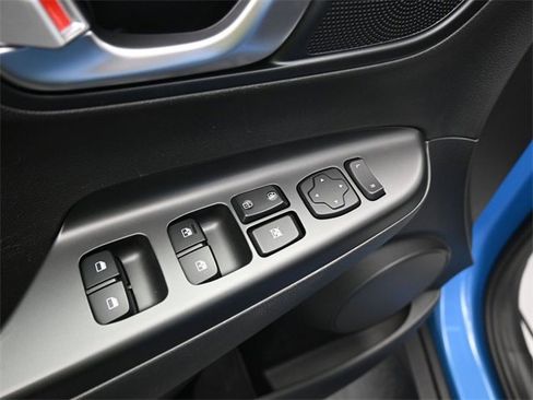Used 2022 Hyundai Kona SEL w/ Convenience Package image 19