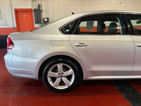 Used 2013 Volkswagen Passat 2.5 SE image 6