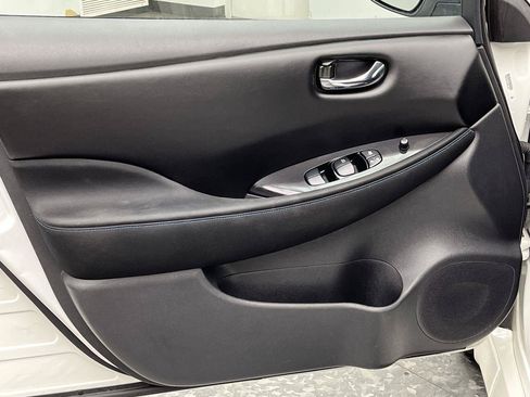 Used 2022 Nissan Leaf SV Plus FWD image 7