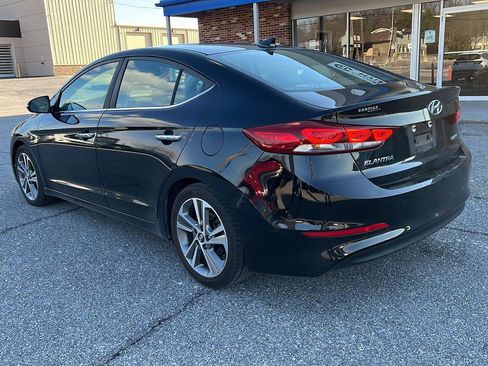 Used 2017 Hyundai Elantra Limited w/ Limited Tech Package 04 image 3