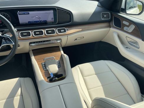 Certified 2025 Mercedes-Benz GLE 450 4MATIC image 15