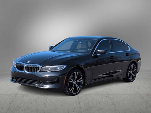 Used 2021 BMW 330e xDrive w/ Premium Package AWD/4WD image 4