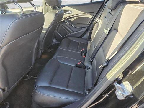 Used 2019 Mercedes-Benz GLA 250 GLA 250 image 8